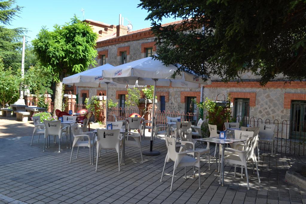 Hostal Aribel Longinos Cercedilla Exterior foto