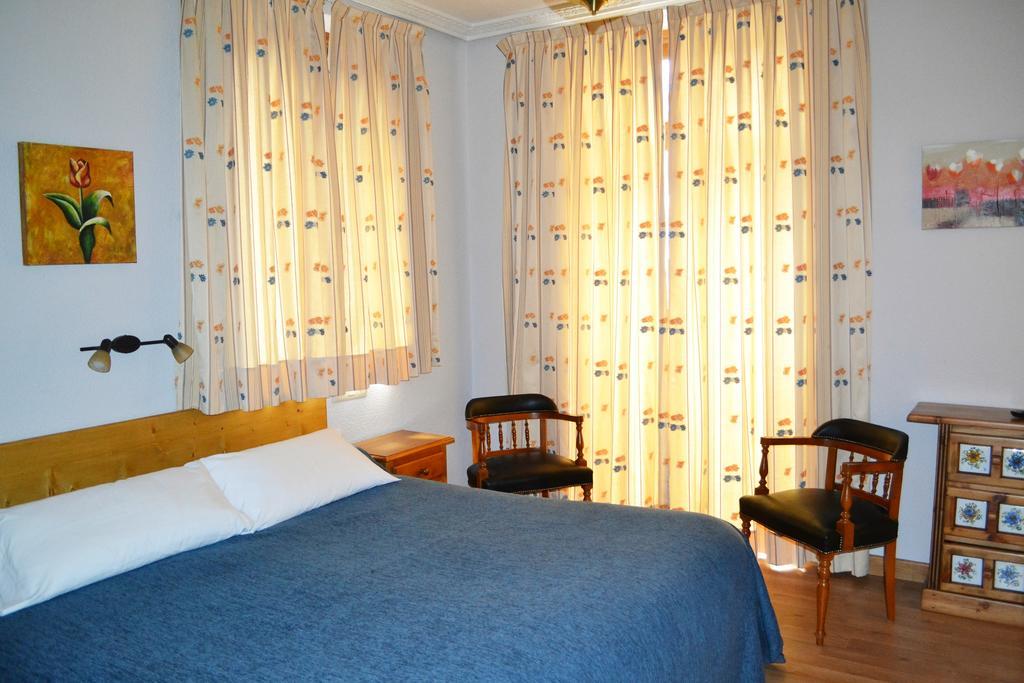 Hostal Aribel Longinos Cercedilla Exterior foto