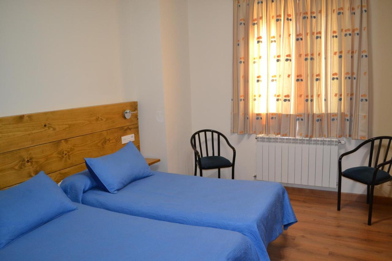 Hostal Aribel Longinos Cercedilla Exterior foto